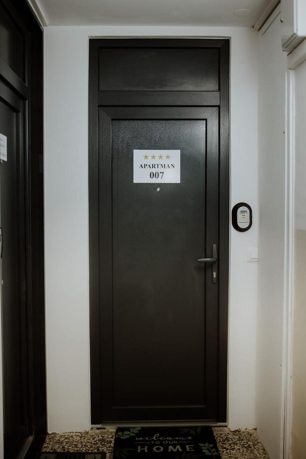 Apartman 007 武科瓦尔 外观 照片